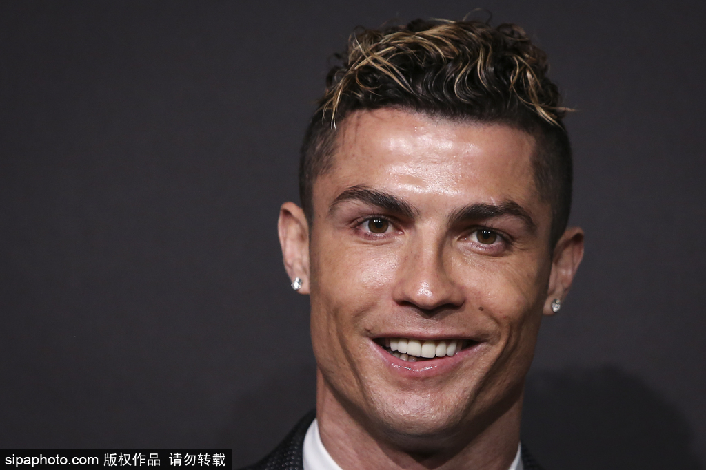 虽然赛场上 虽然赛场上