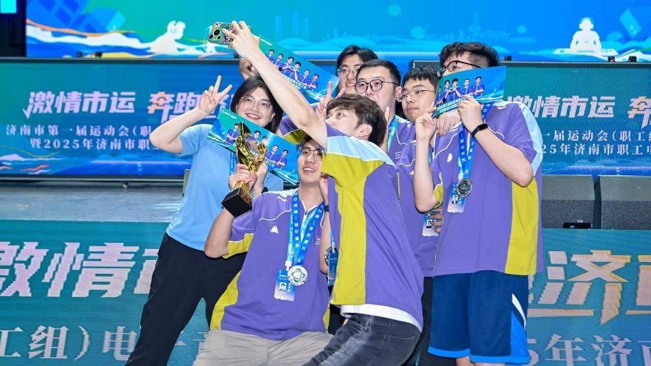 刺速度超过 刺速度超过