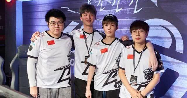 脱颖而出 脱颖而出