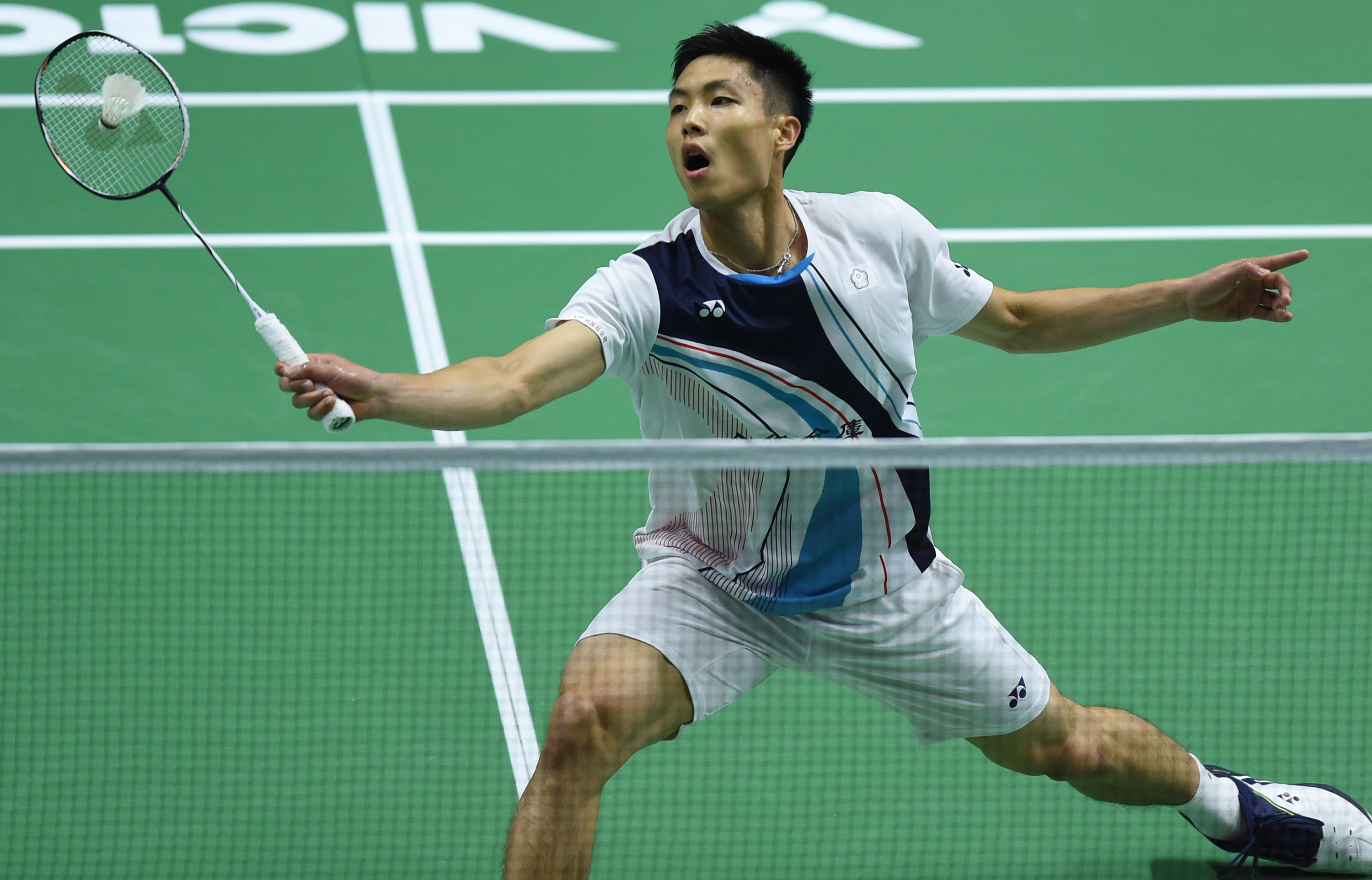 队友传球后 队友传球后