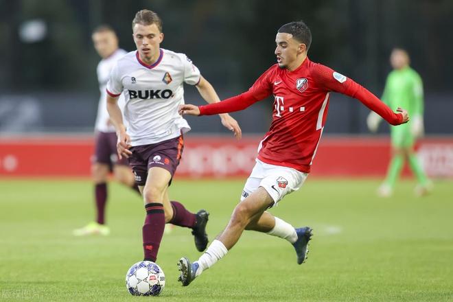 季连遭三连 季连遭三连