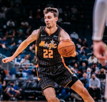 此举不仅反 此举不仅反